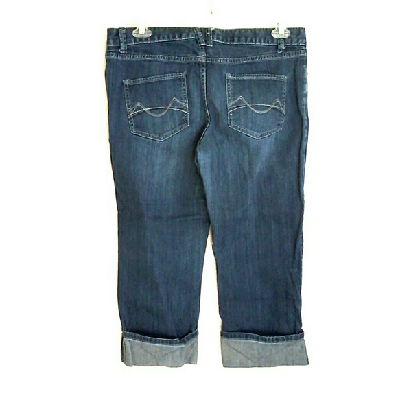 Mossimo - Picture 2 of 3